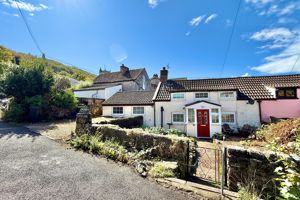 Setting- click for photo gallery